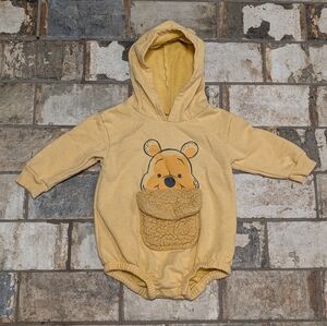 Disney Winnie The Pooh Newborn Baby 18M Hooded Bodysuit